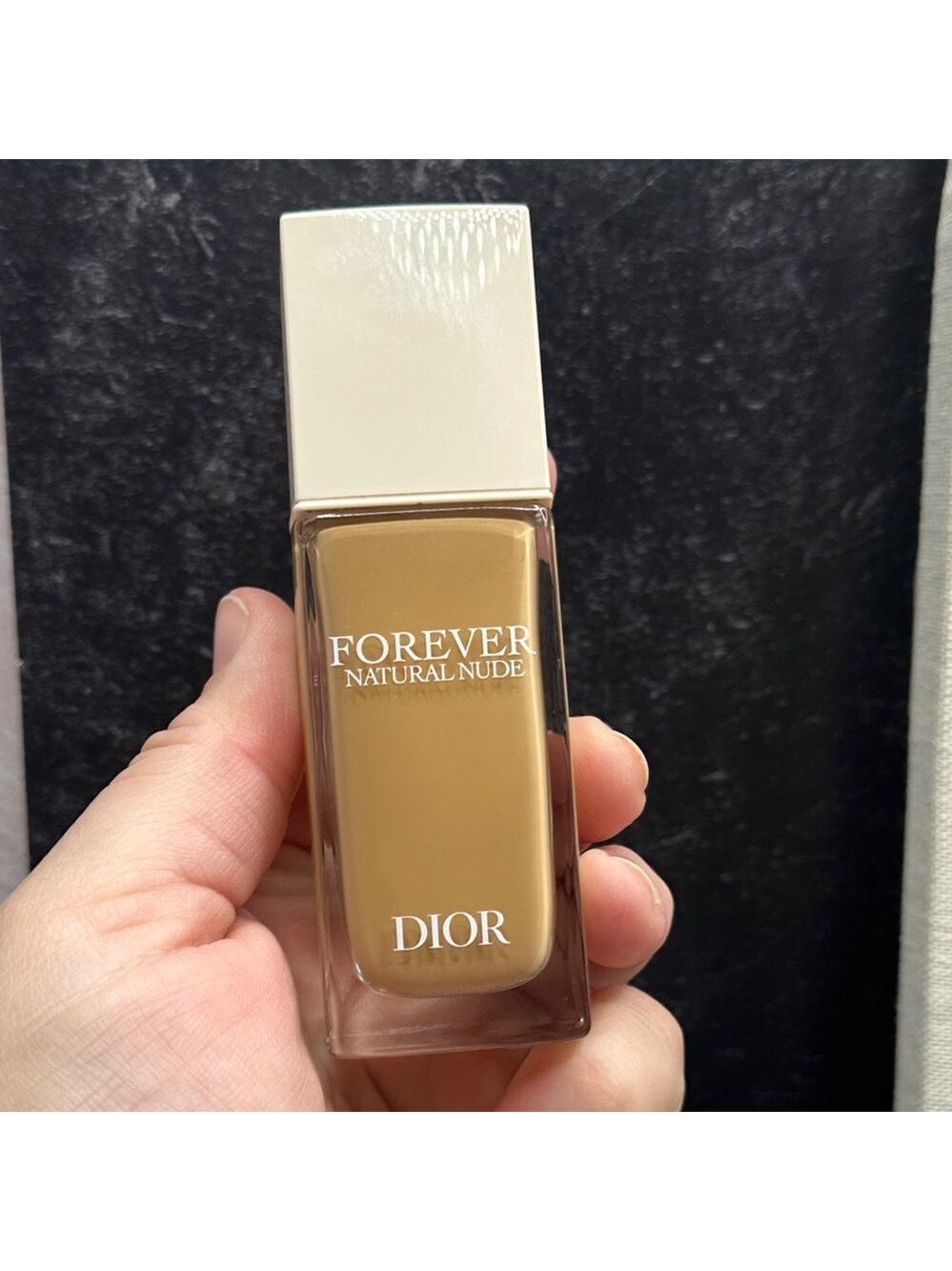 Dior Forever Natural Nude Foundation - Tan 4W0 - 30 ML / 1 Fluid Ounce - Picture 7 of 9